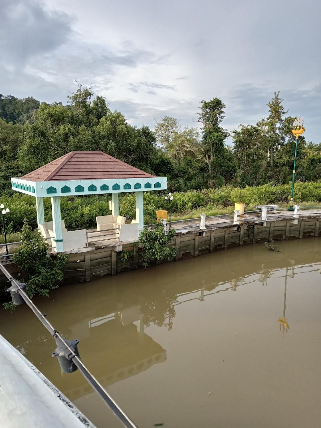 Cover Image for กรีนปาร์ครีสอร์ท สตูล