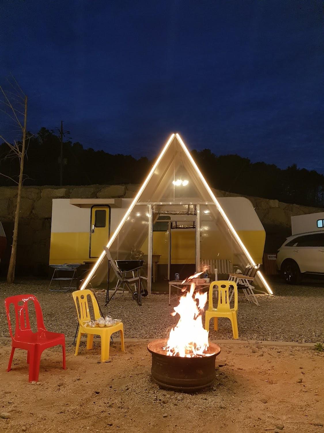 Cover Image for 가평 리오카라반