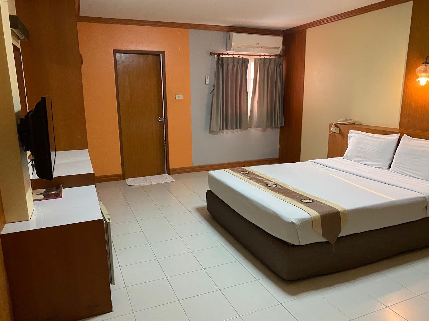 Cover Image for Siam Hotel