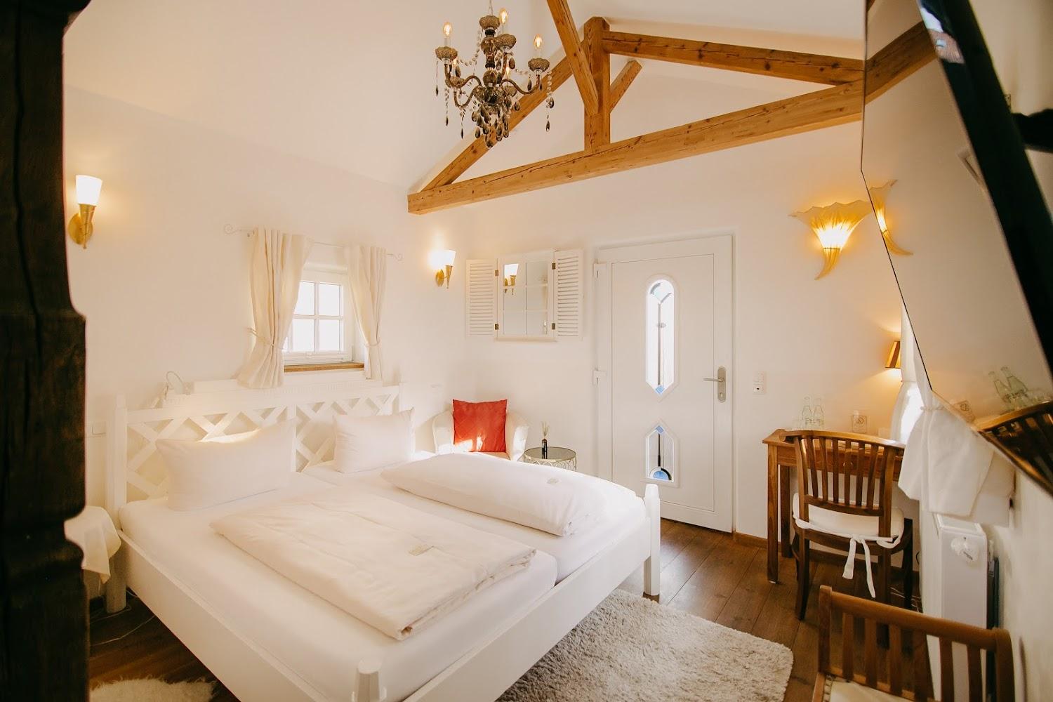 Cover Image for Landhaus-Hotel Wolfratshausen