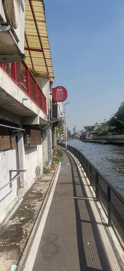 Cover Image for ZEN Rooms Damrongrak Road