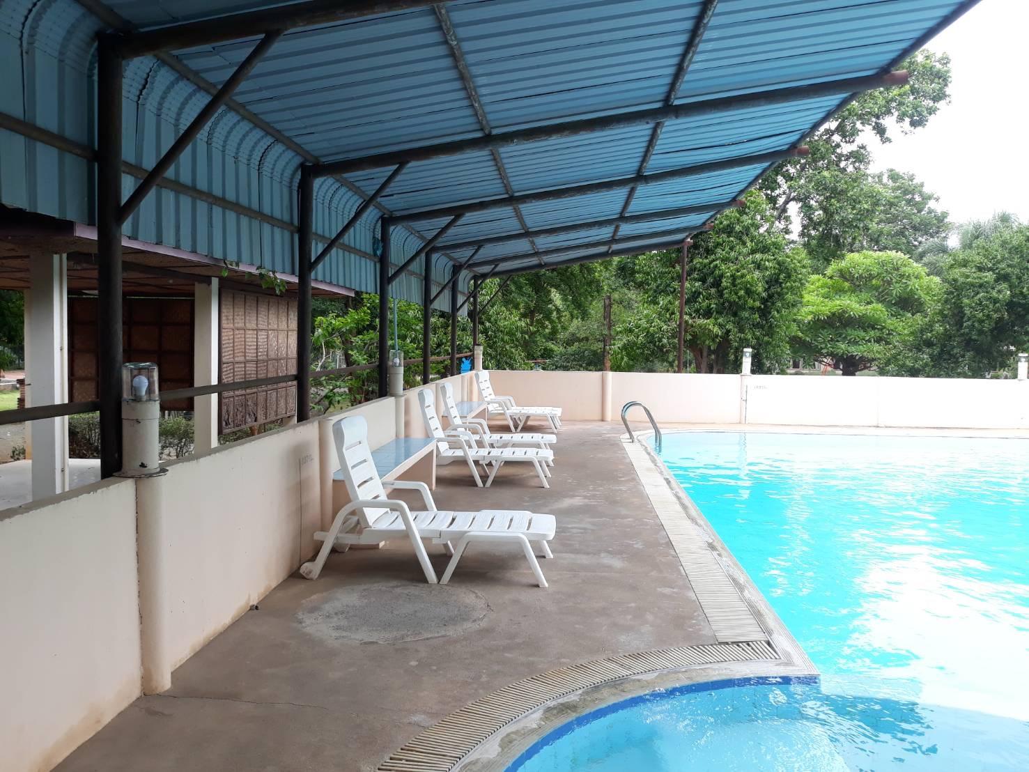 Cover Image for 27 Resort