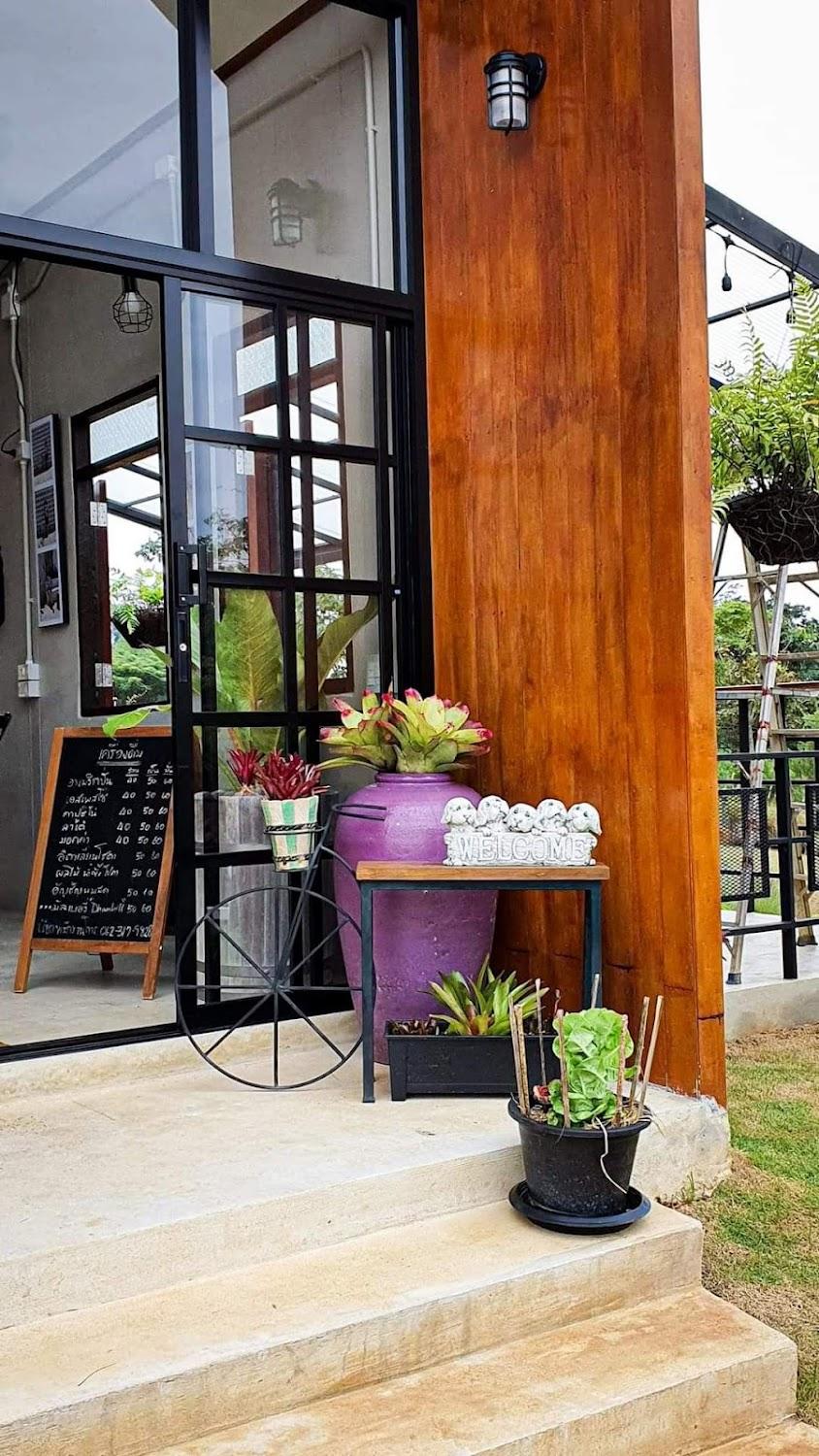 Cover Image for At Ease Cafe By Dhanhill Resort