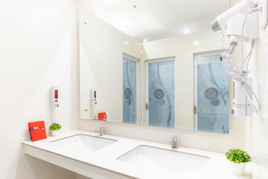Cover Image for RedDoorz Hostel @ Capsule Inn Medan