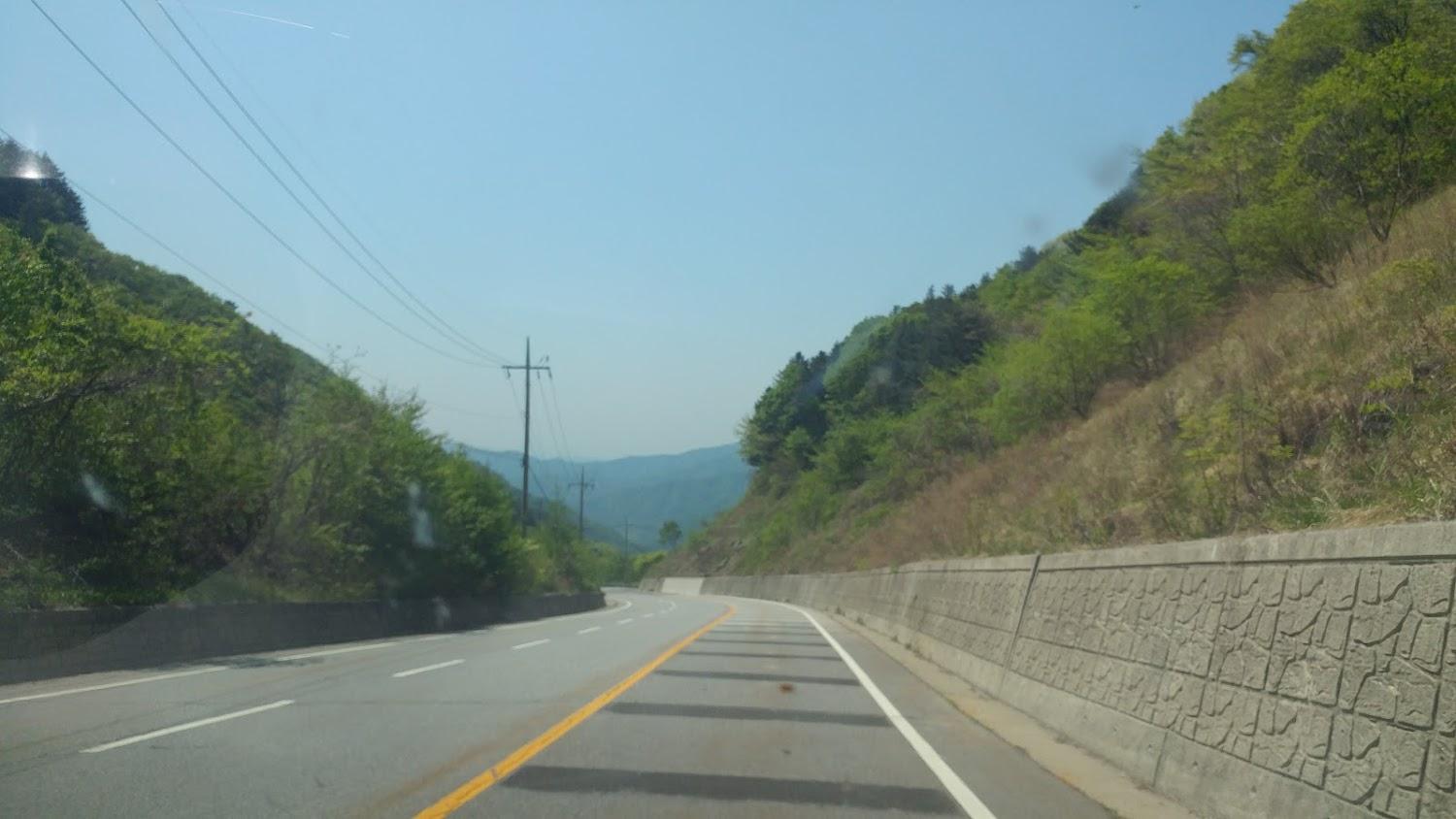 Cover Image for 깊은산계곡산장