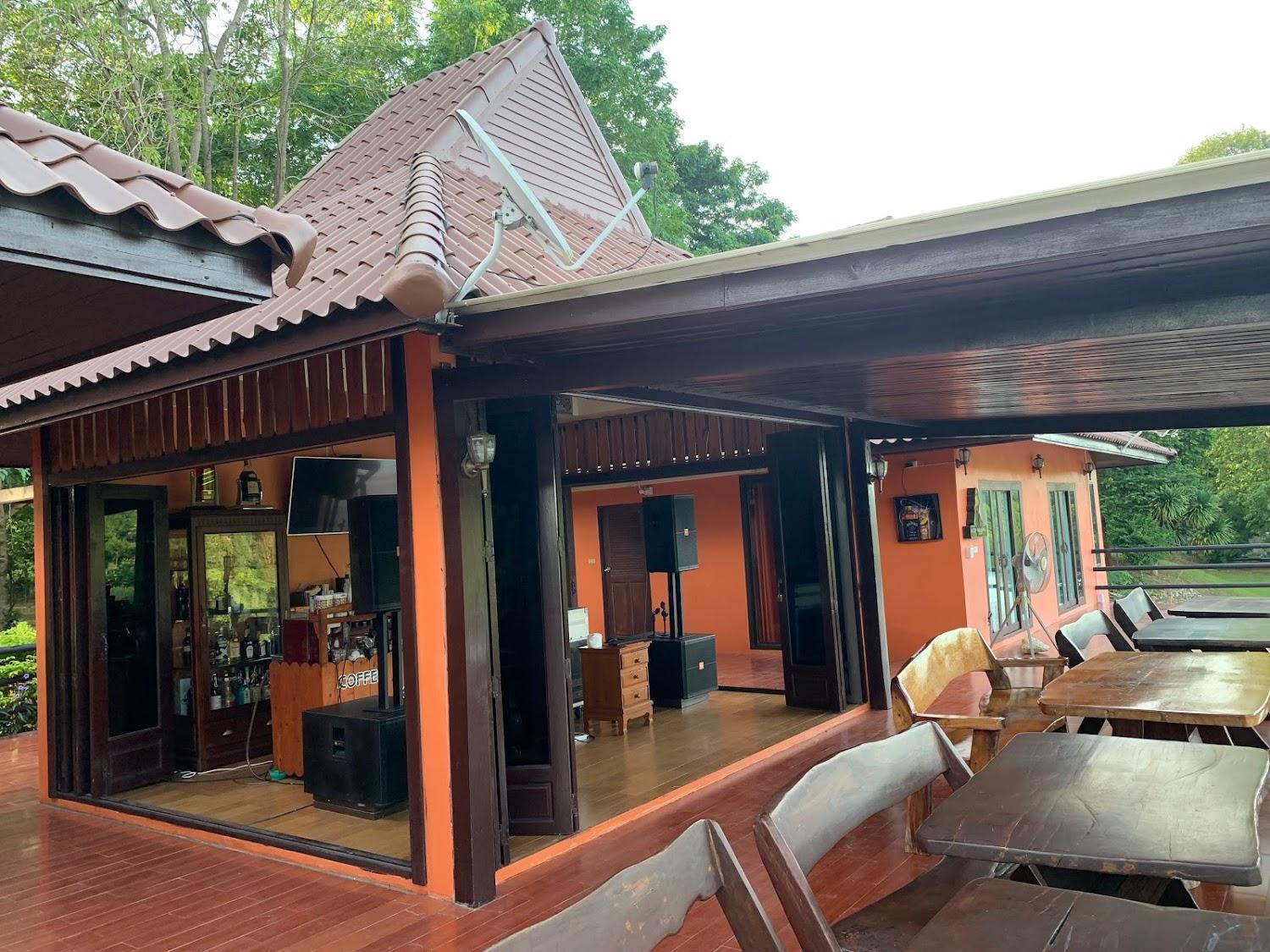 Cover Image for Jiddy House