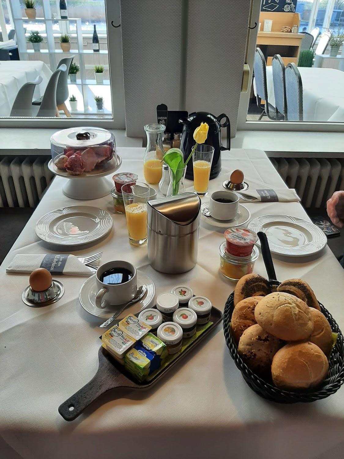 Cover Image for Zum Alten Fährhaus · Lexfähre · Hotel · Restaurant & Café