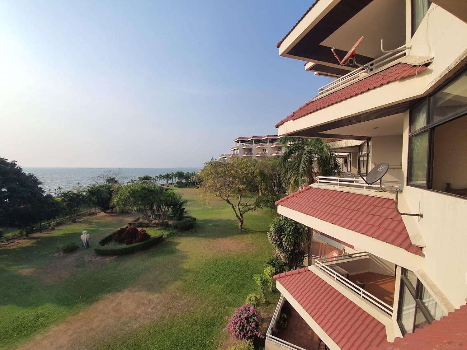 Cover Image for Bay View Resort