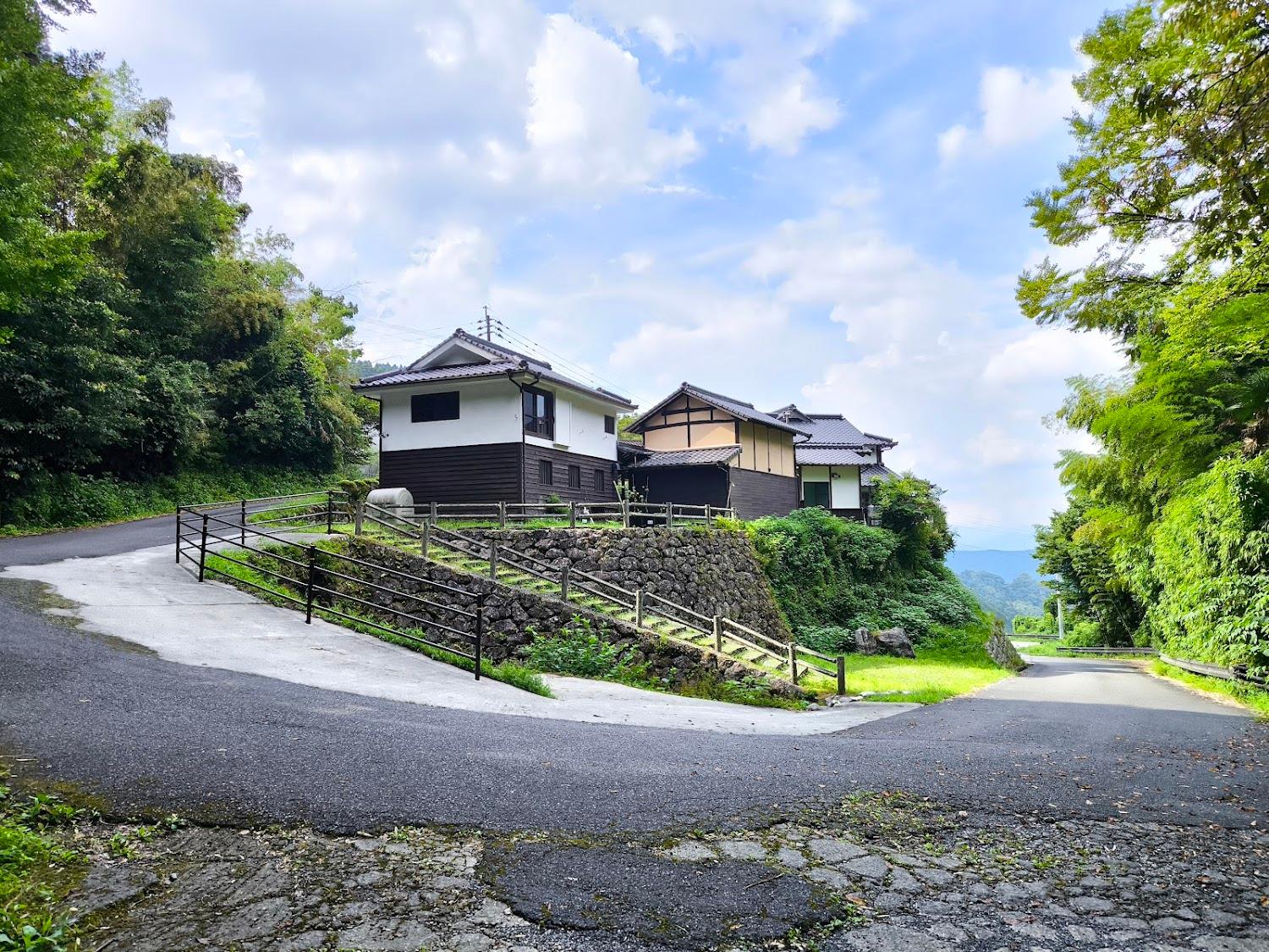 Cover Image for つづら山荘