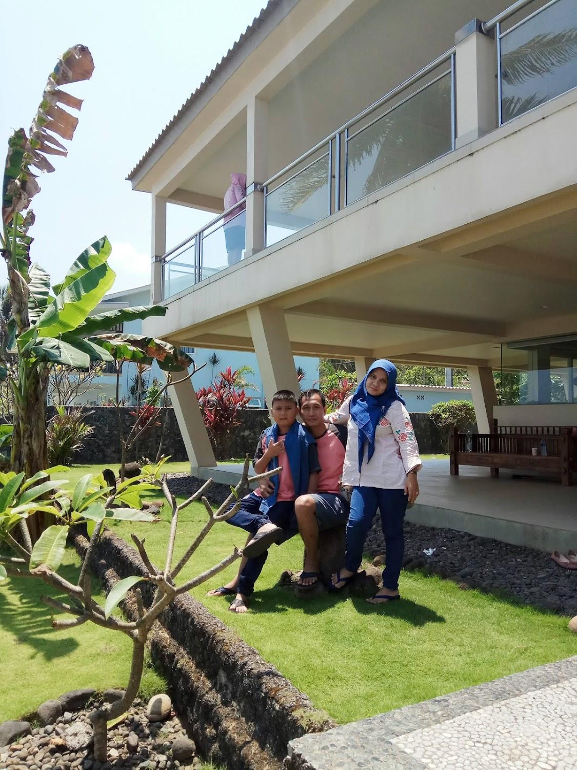Cover Image for Sunset Beach House Java
