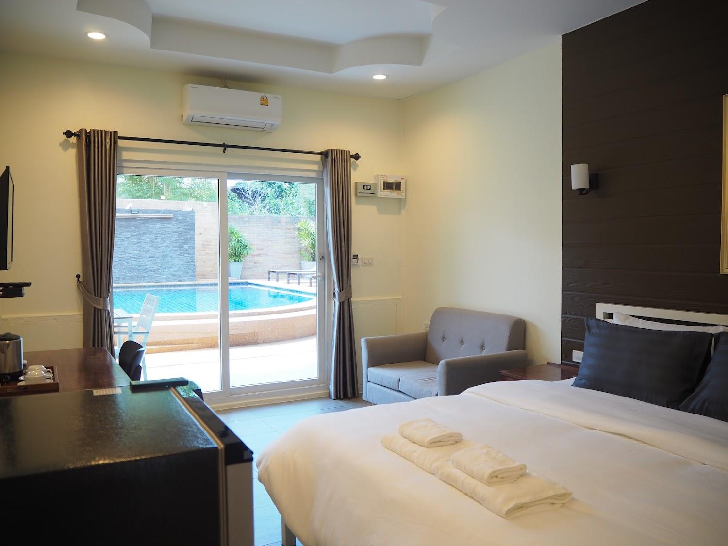 Cover Image for MANGOES PATTAYA