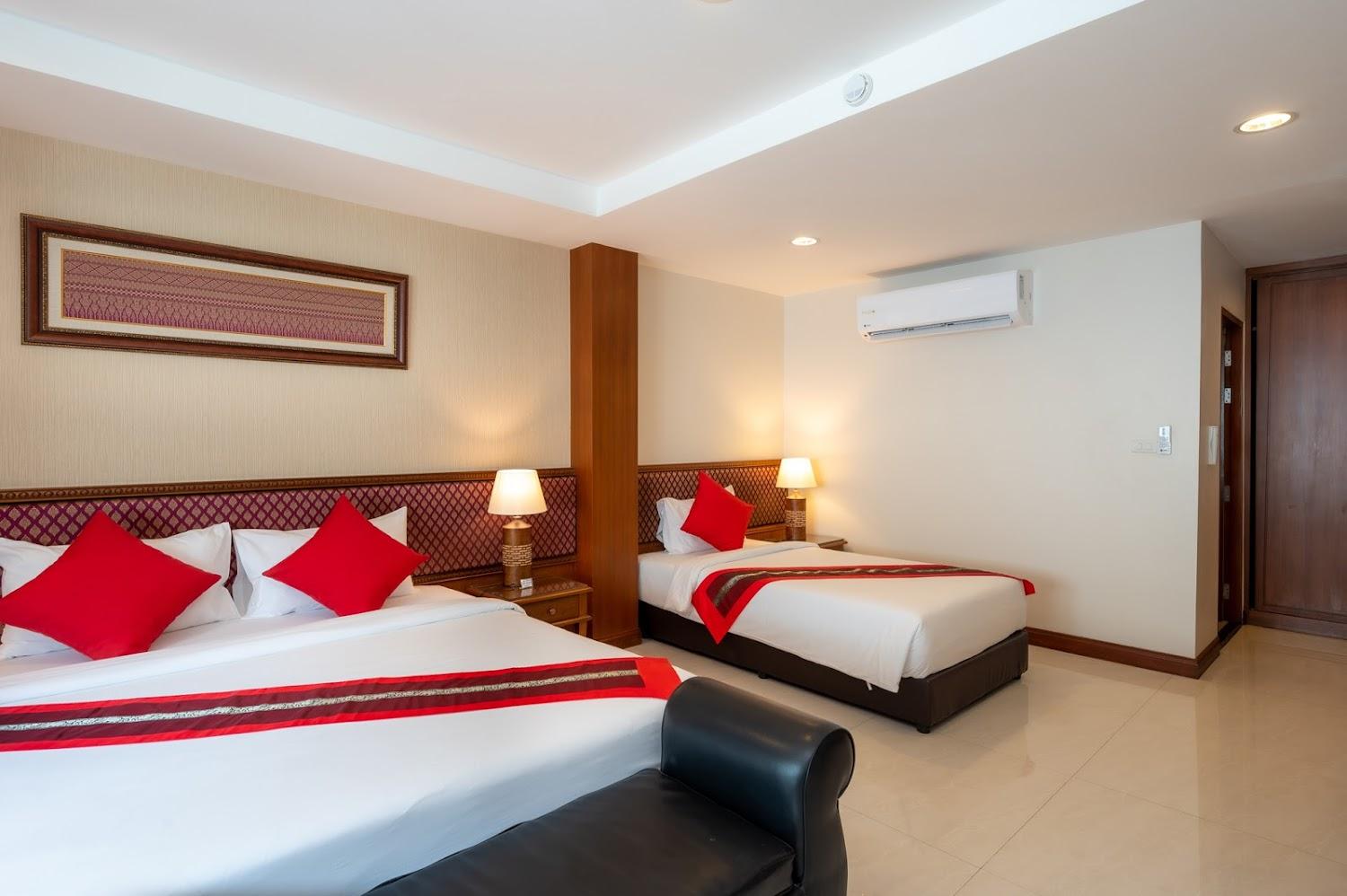 Cover Image for True Siam Rang Nam Hotel