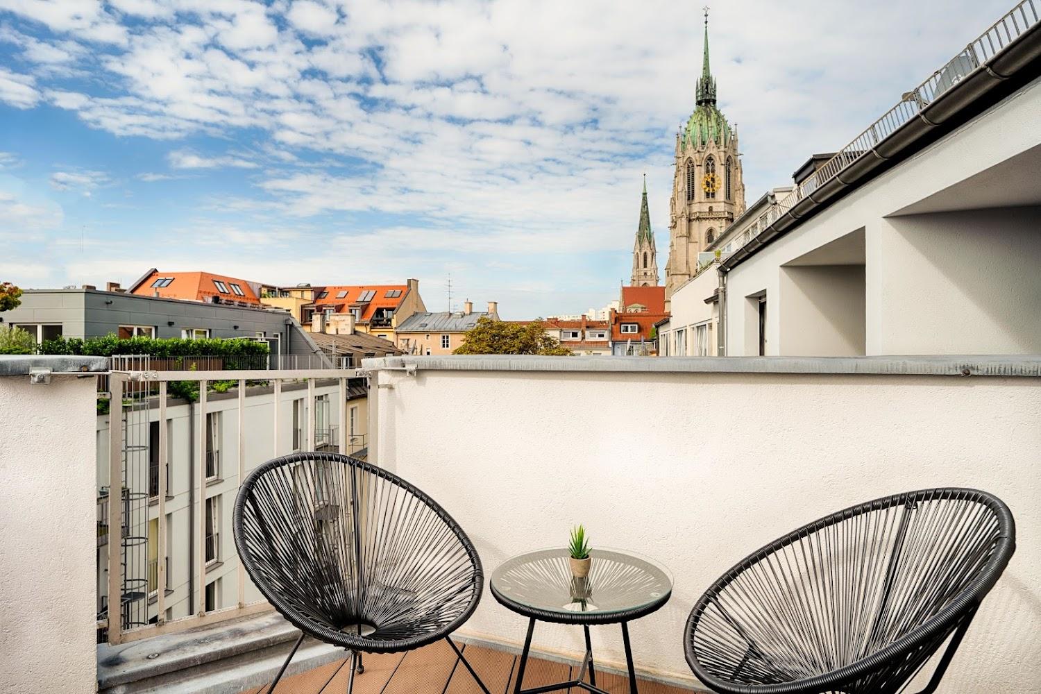 Cover Image for B&B HOTEL München-Hbf
