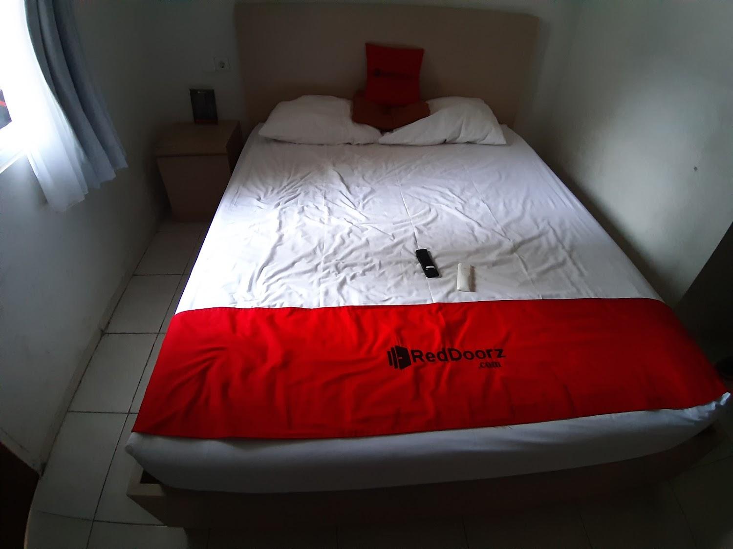 Cover Image for RedDoorz Plus @ Mas Mansyur