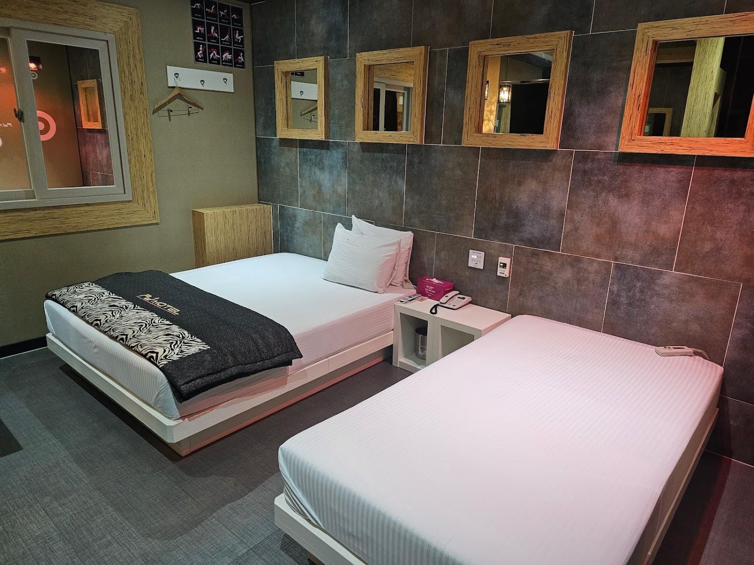Cover Image for PD Motel