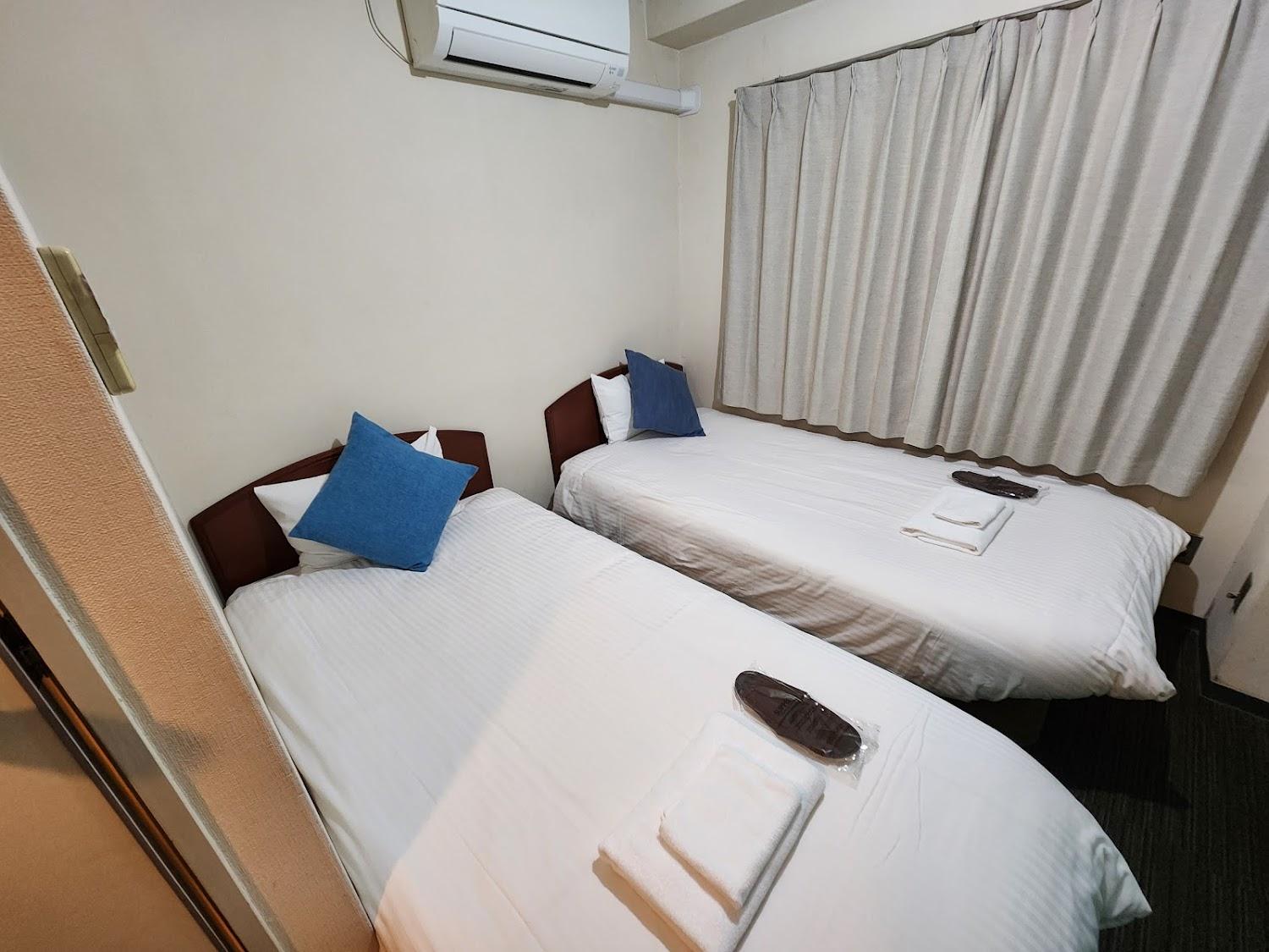 Cover Image for Maruichi Hotel