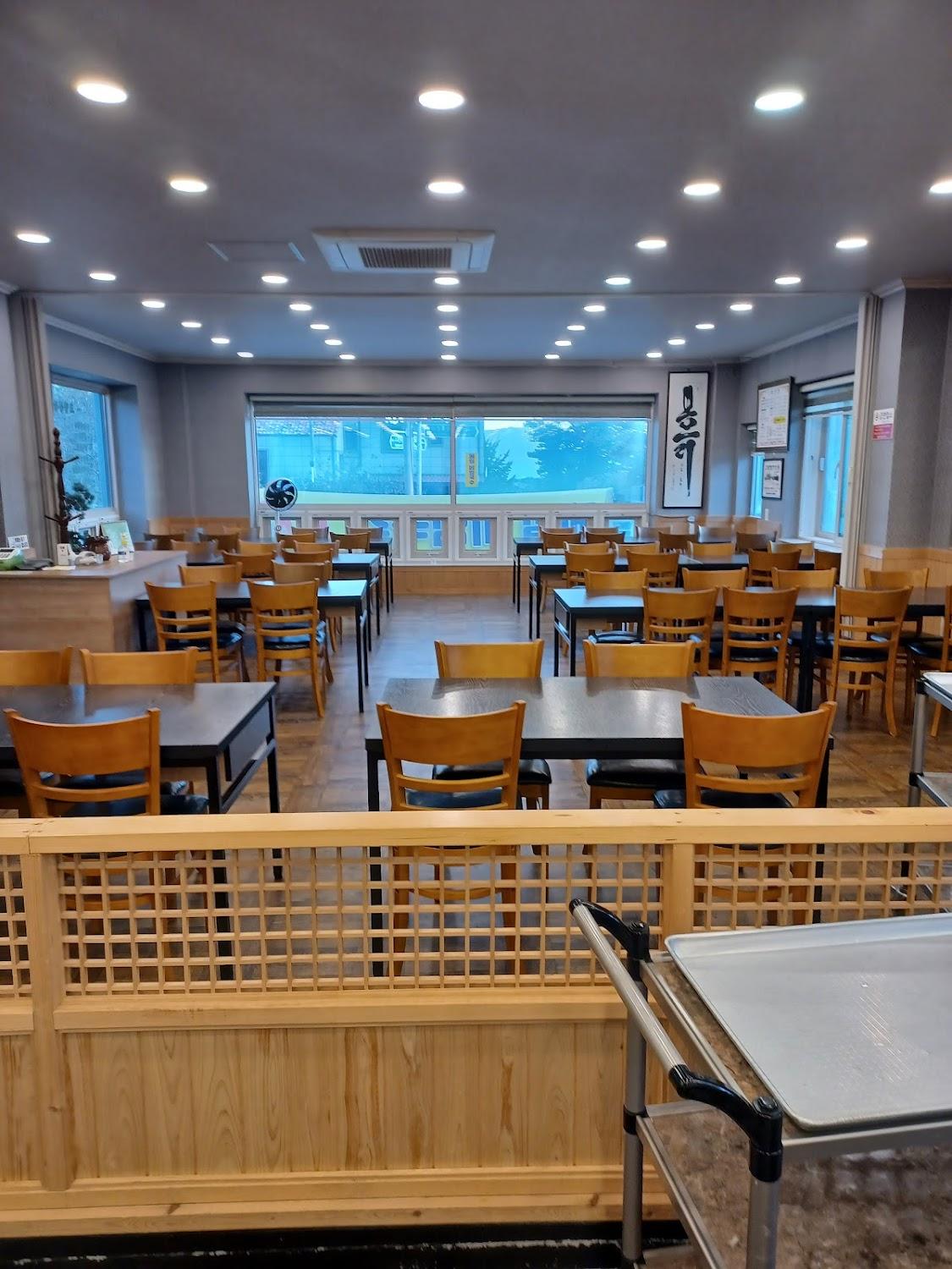 Cover Image for 용지동힐링펜션