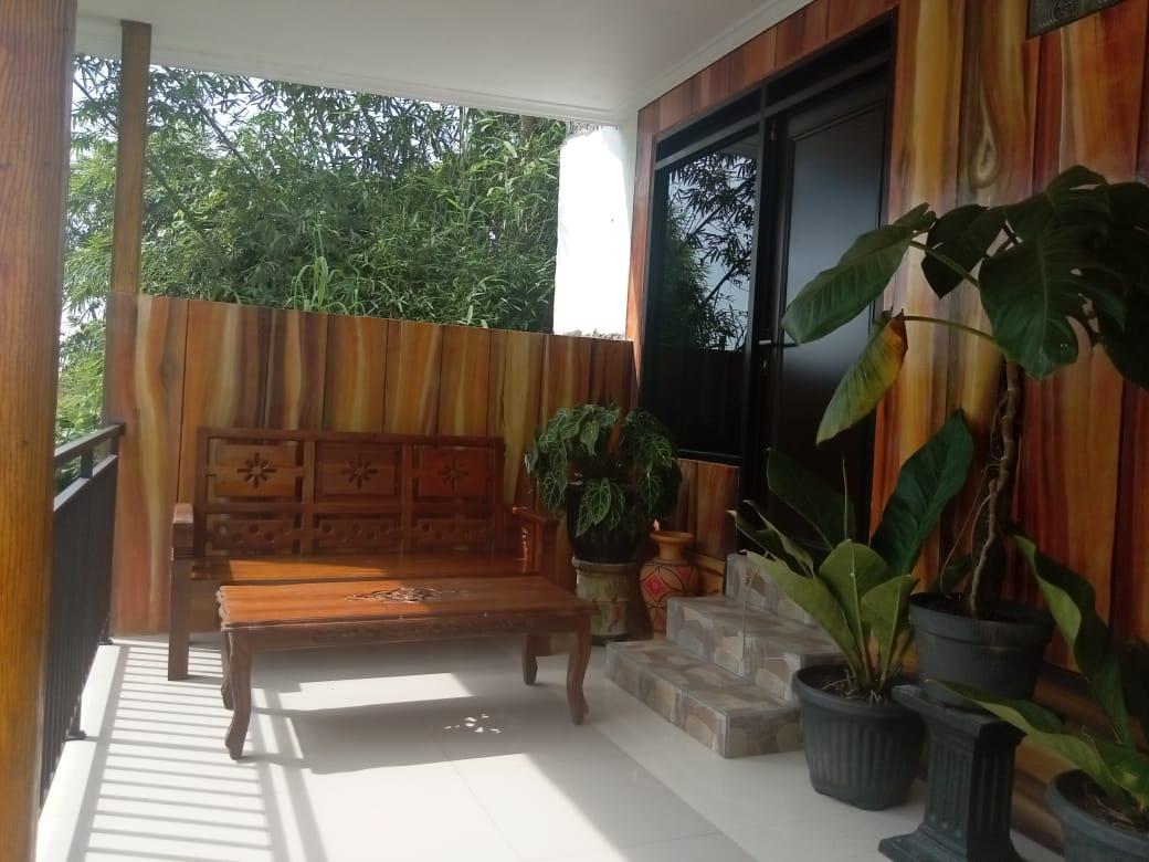 Cover Image for Menggala Cottage