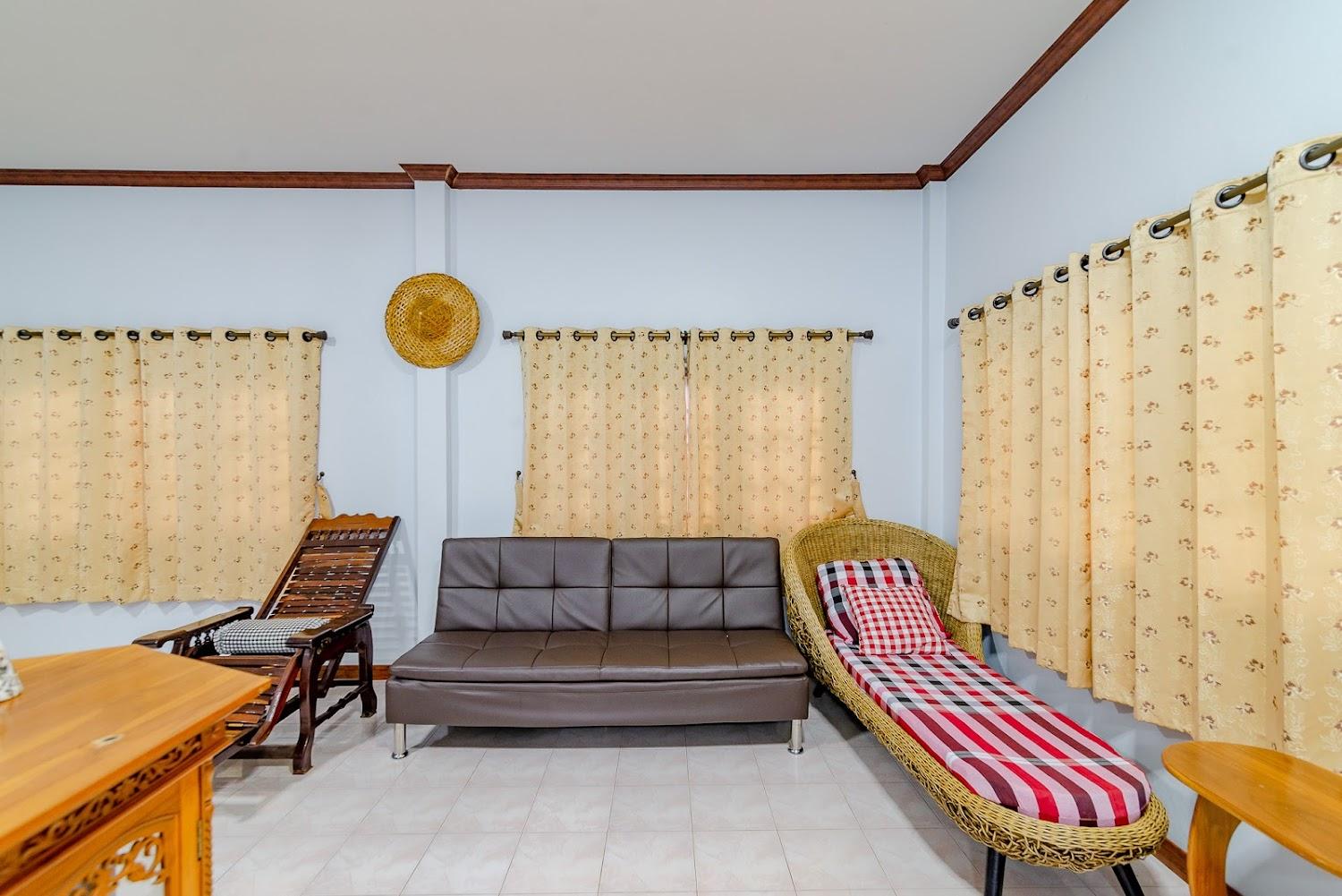 Cover Image for บางสะพาน พาราไดซ์ กรีนเฮาส์ Bangsaphan Paradise Green House