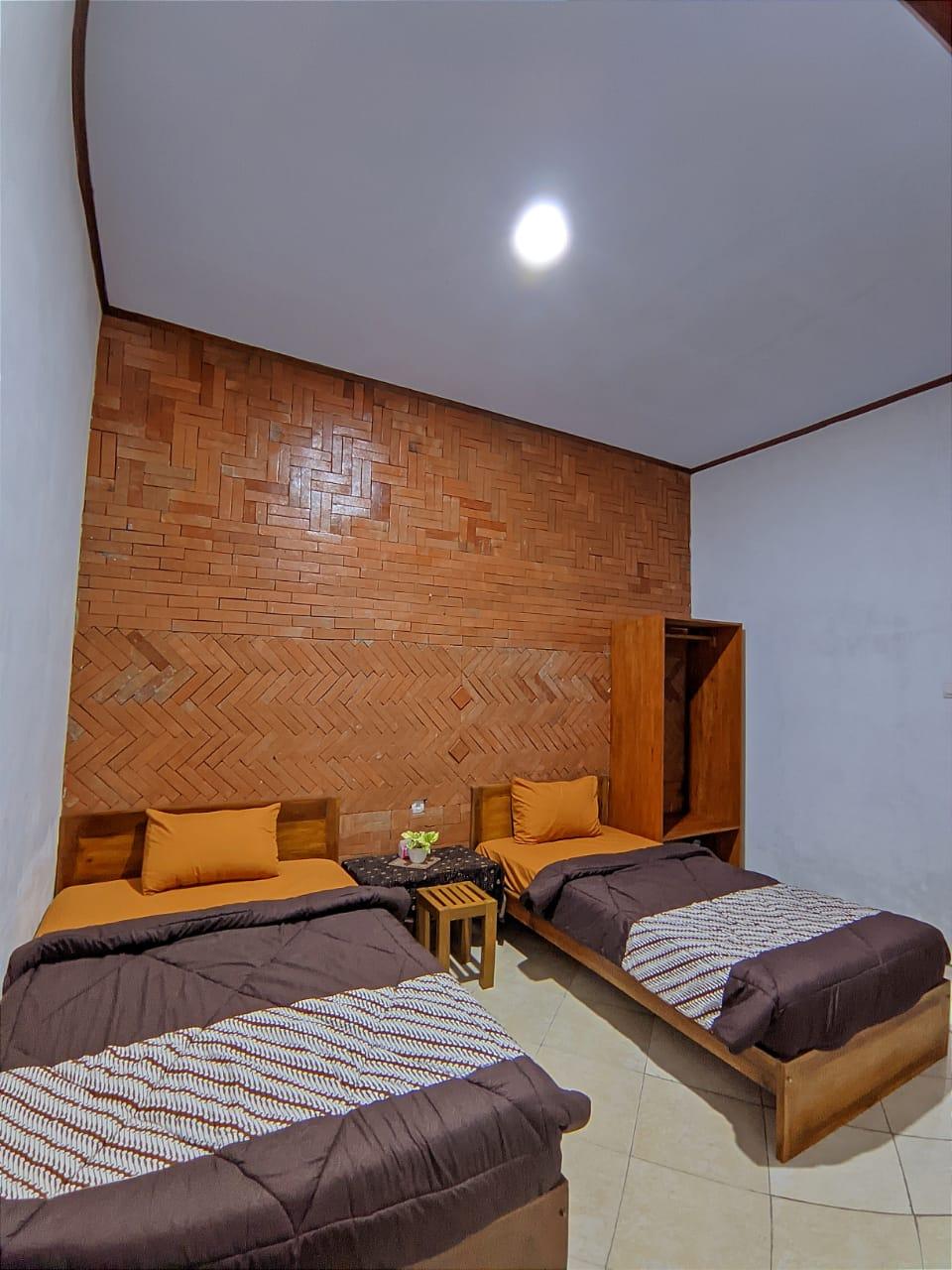Cover Image for HOMESTAY KUSYANTO (SYARIAH)