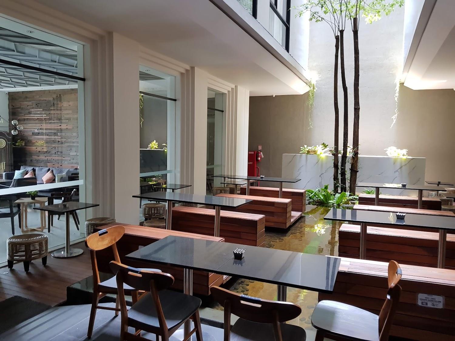 Cover Image for Hotel Delua
