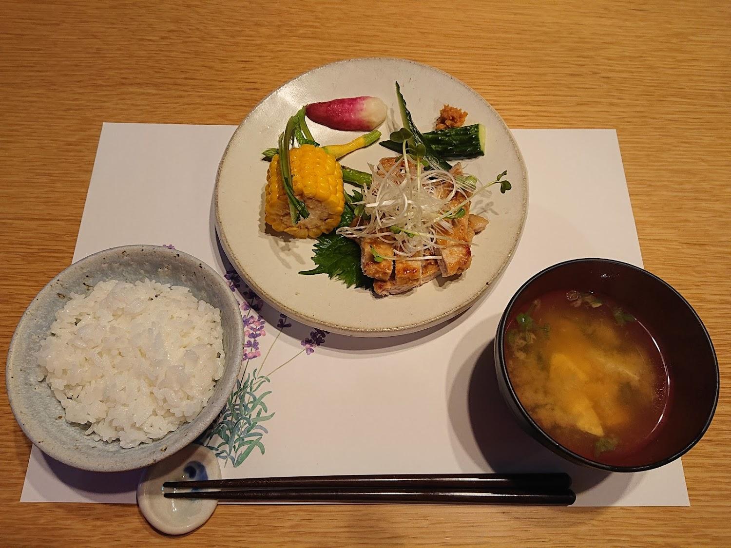 Cover Image for とぅもろう