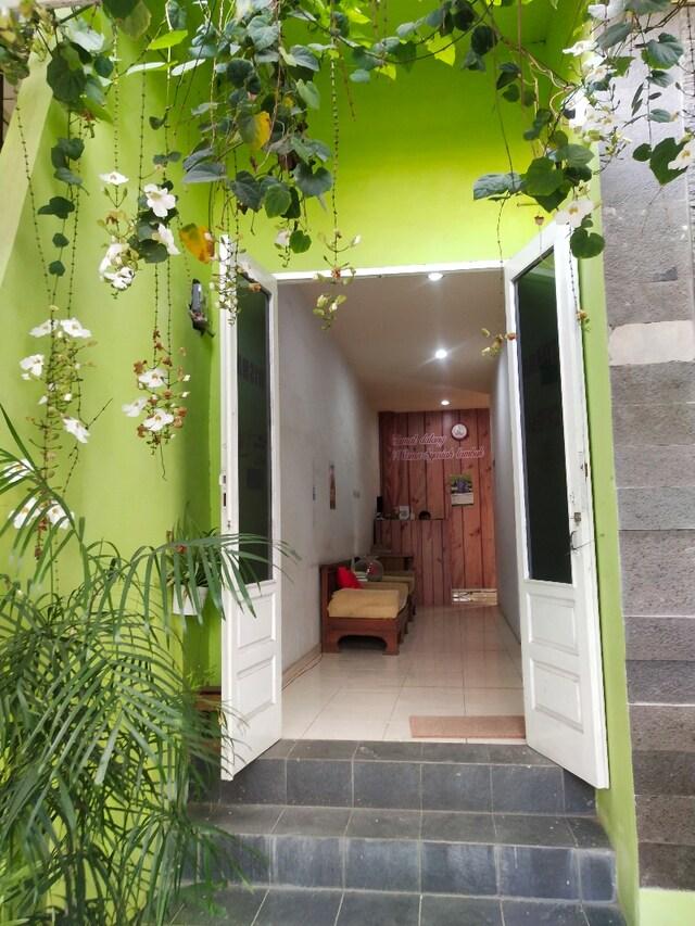 Cover Image for OYO 3043 Wisma Syariah Lambhuk