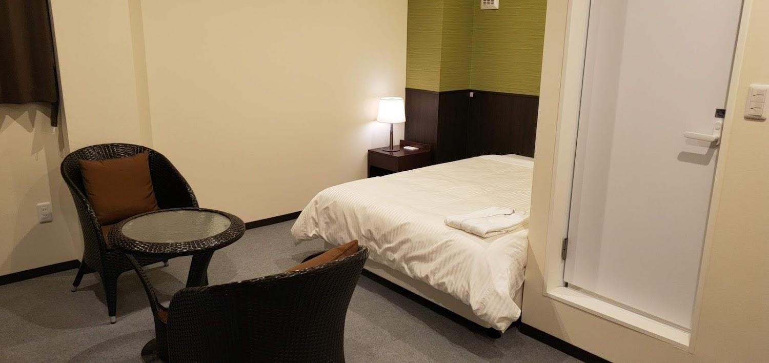 Cover Image for Crown Hotel Annex