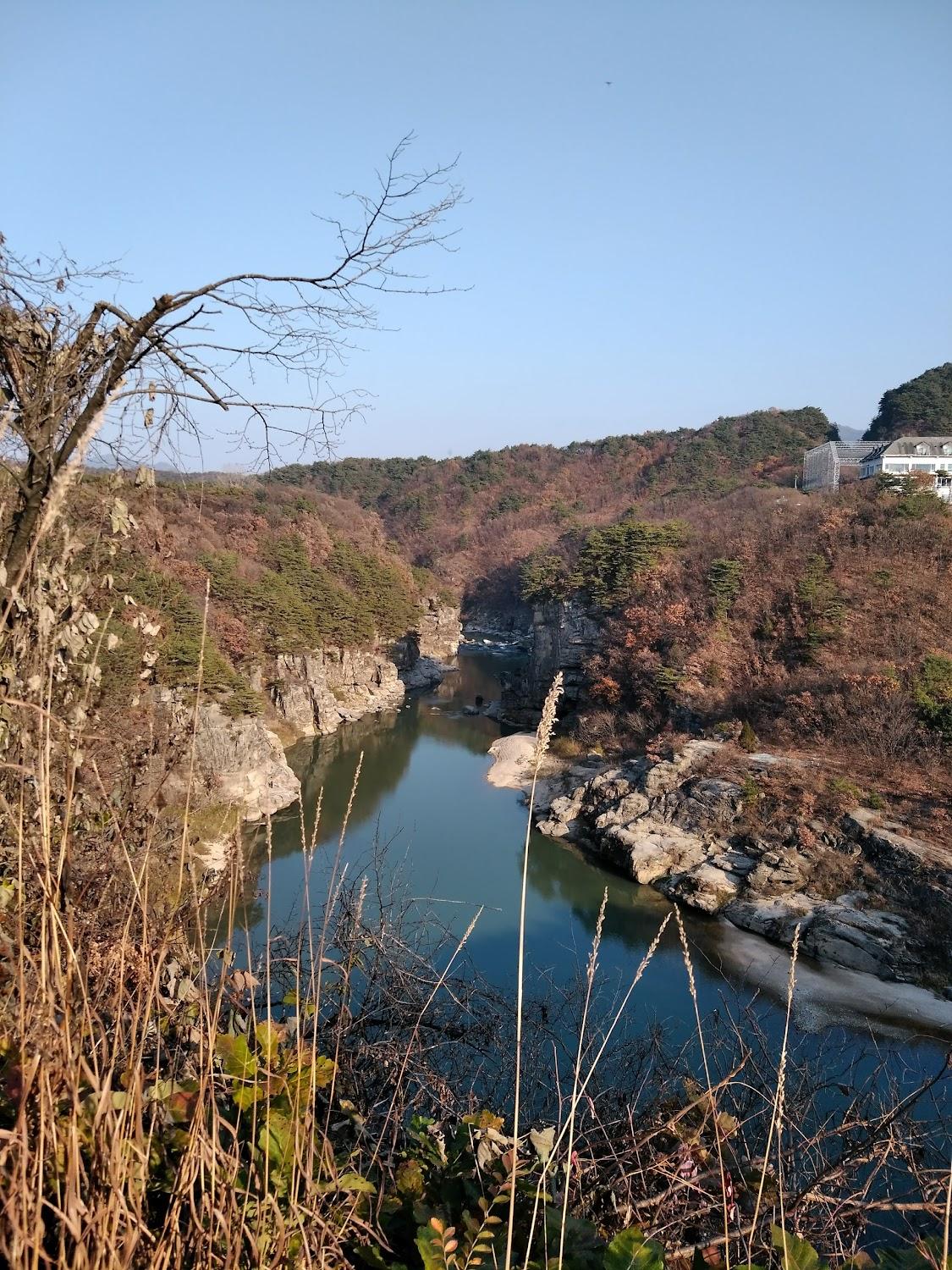 Cover Image for 스카이밸리펜션