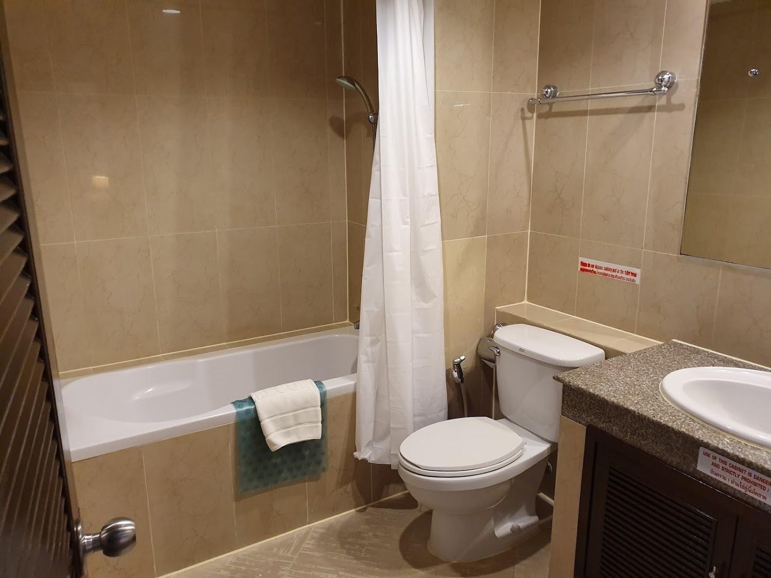 Cover Image for Grand Business Inn