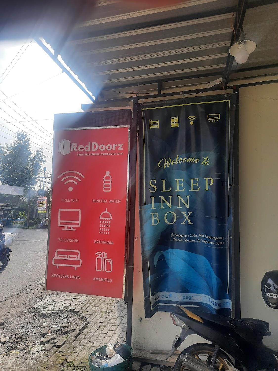 Cover Image for Sleep inn box