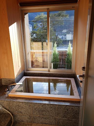 Cover Image for Gero Onsen Yukyunohana