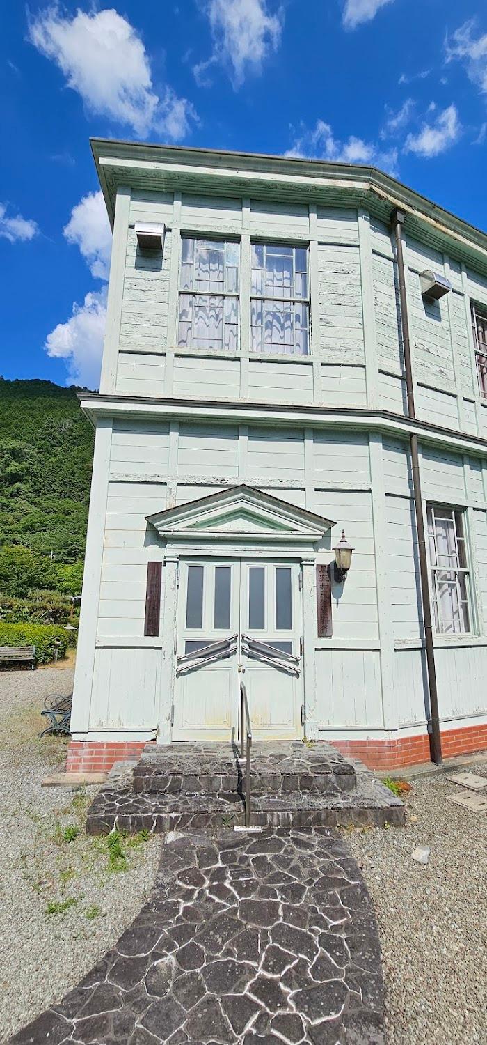 Cover Image for 黒滝森物語村