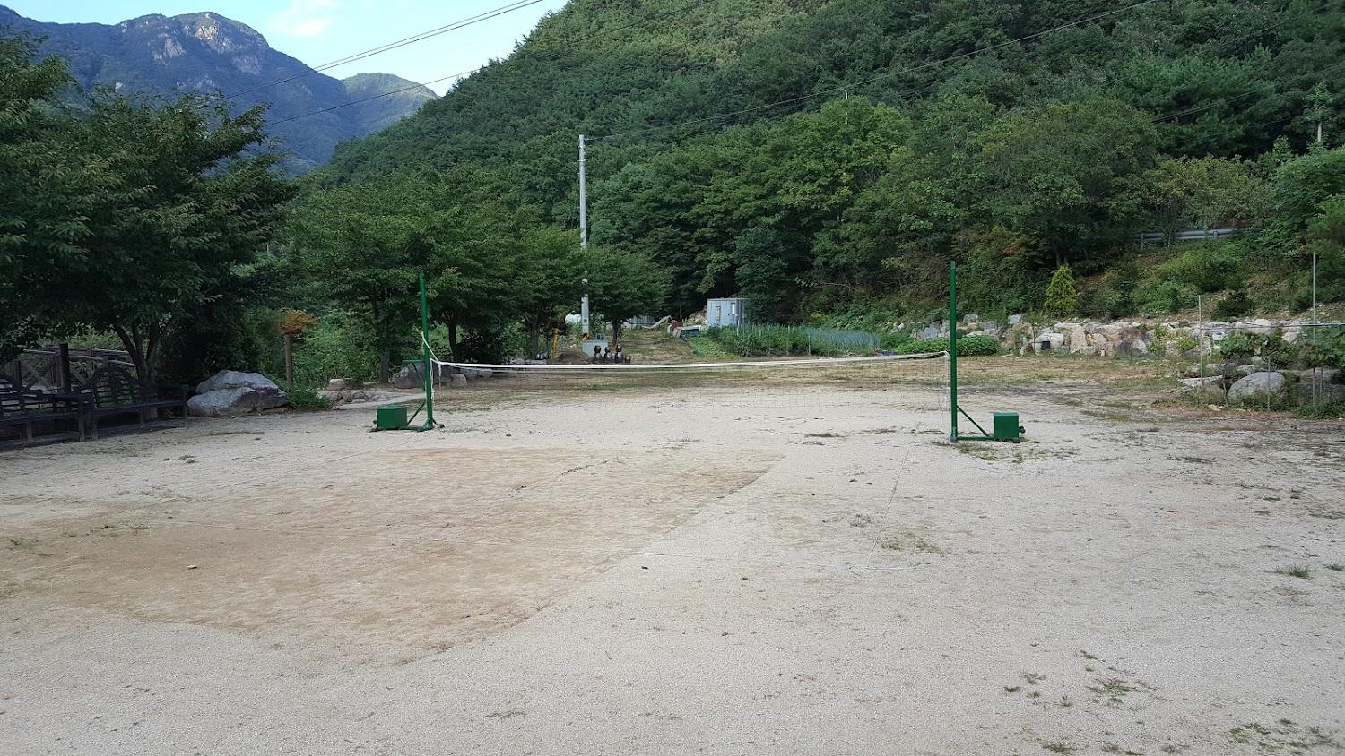 Cover Image for 속리산 천왕봉가는길에 펜션