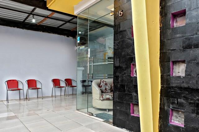 Cover Image for SPOT ON 2742 R5 Homestay