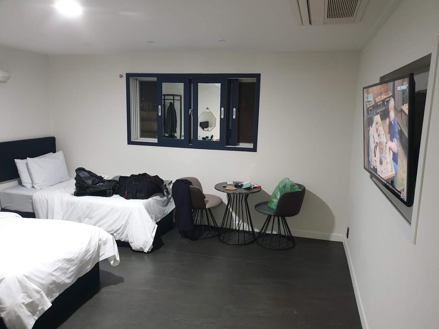 Cover Image for 모아모텔