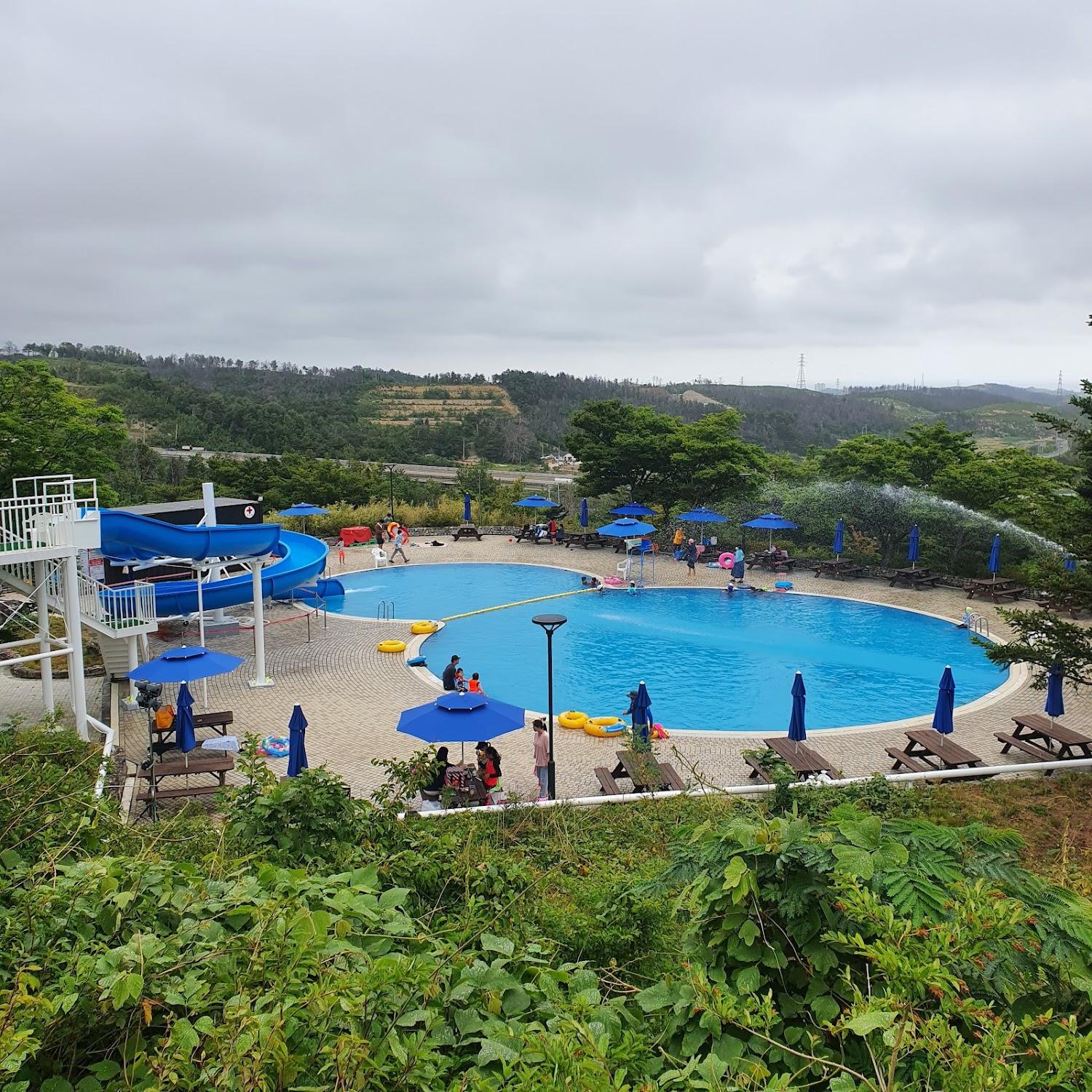 Cover Image for I Park Condominium