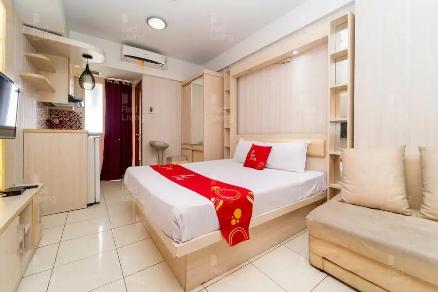 Cover Image for RedLiving Apartemen Green Lake View Ciputat - CRI Room Tower E