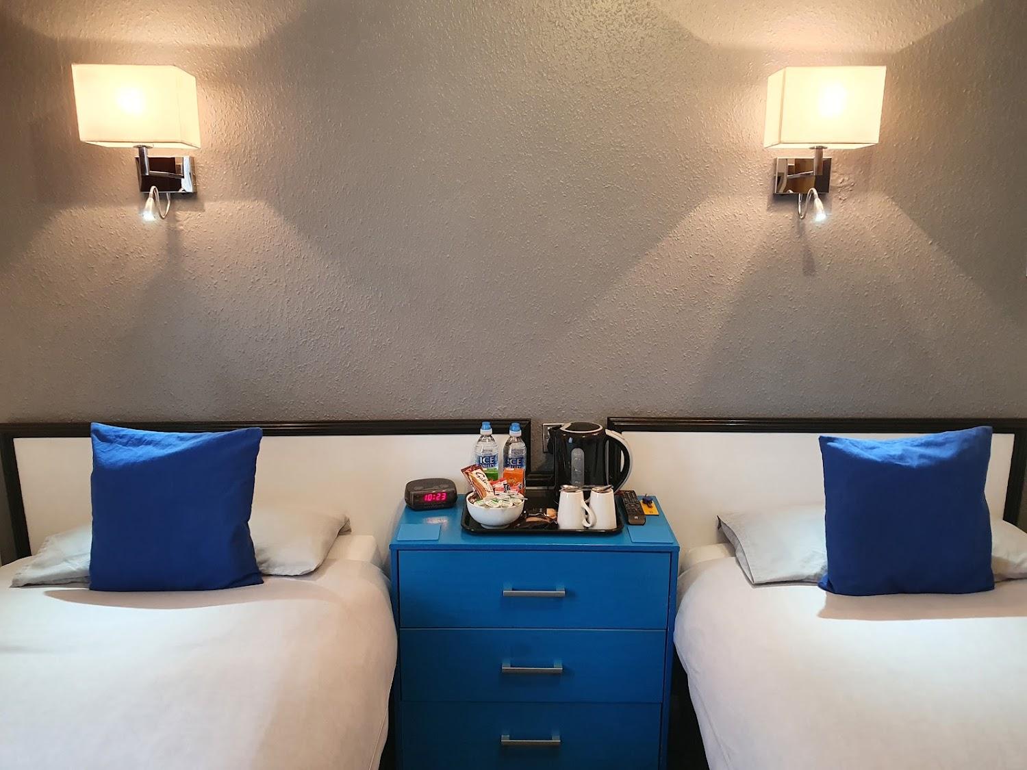 Cover Image for Apollo Guest House