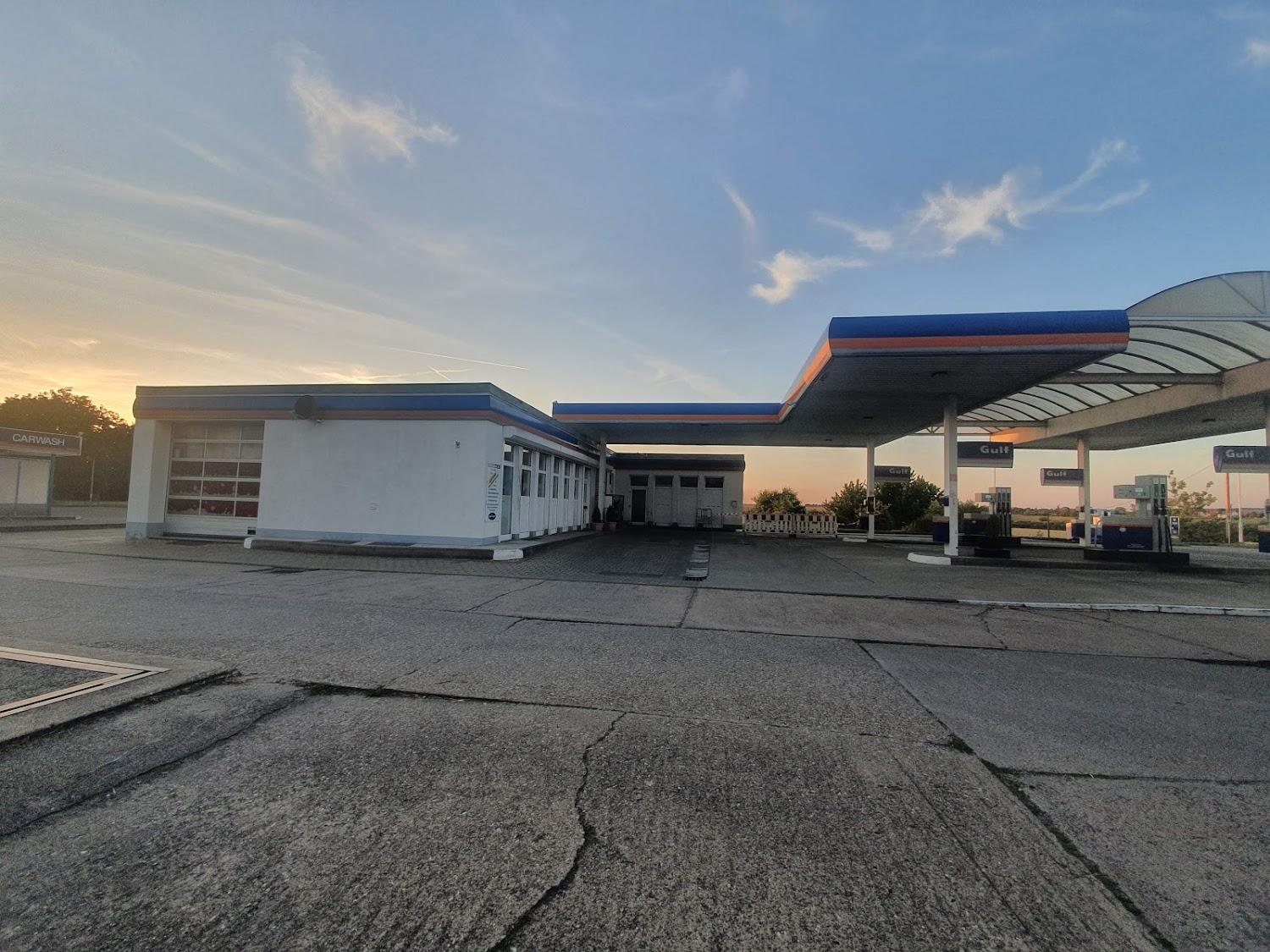 Cover Image for Pension "to a filling station"