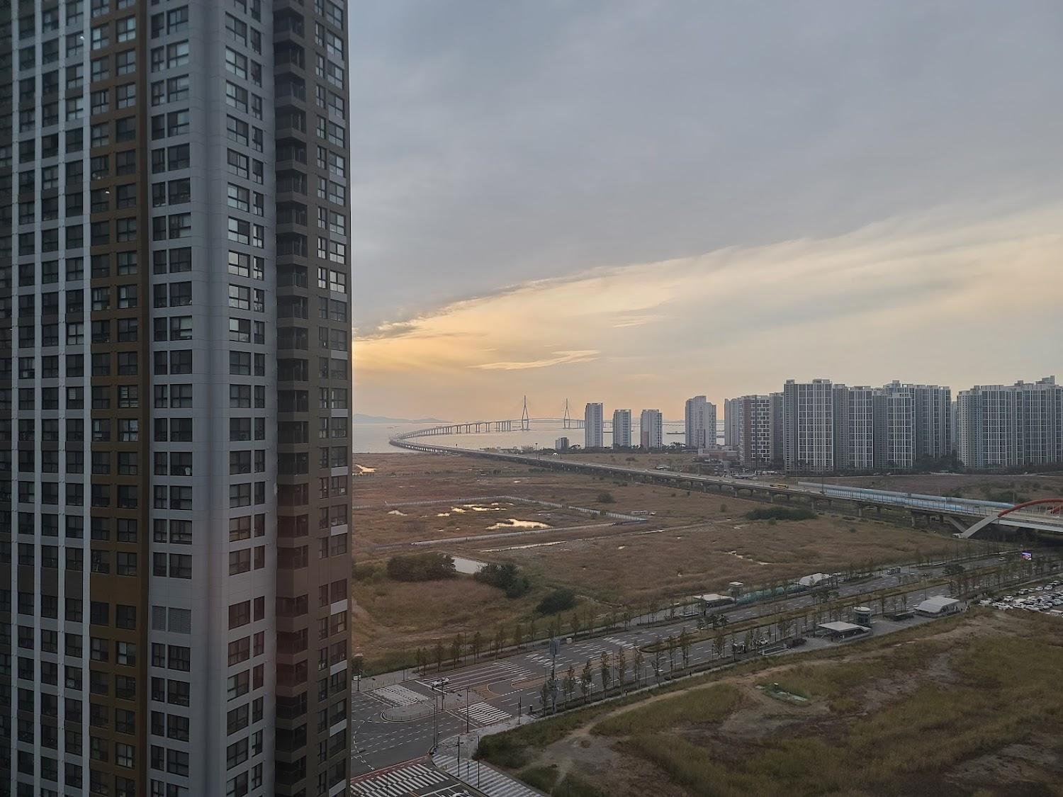 Cover Image for Halla Western Park Songdo