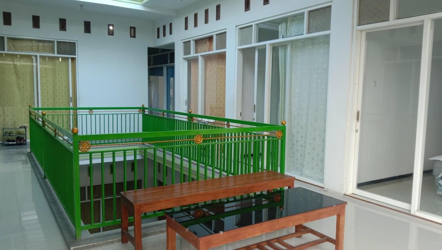 Cover Image for LG Homestay