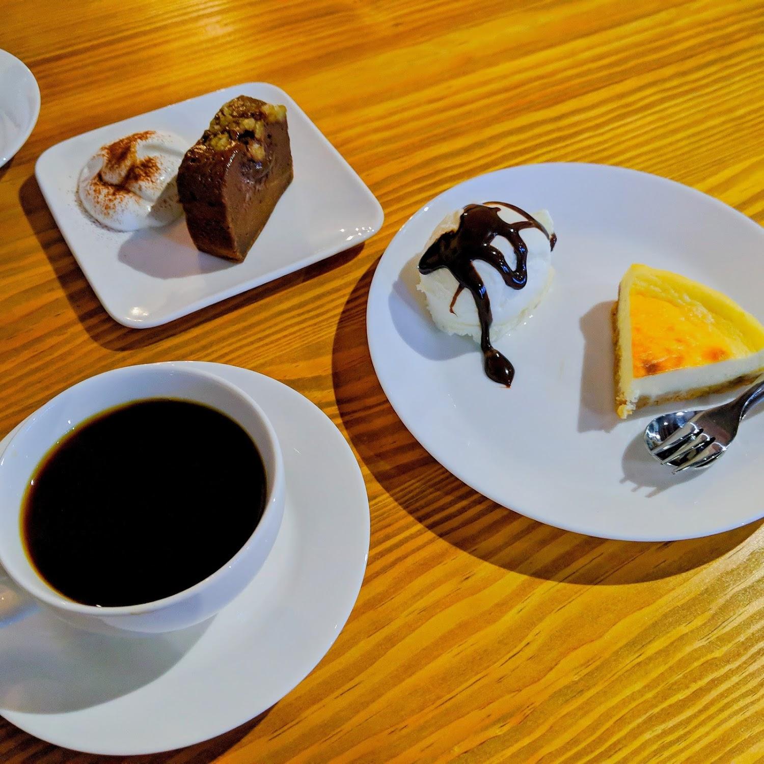 Cover Image for カフェ＆バー PERCH（パーチ） ゲストハウス＆BAR
