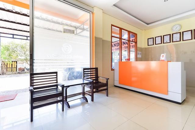 Cover Image for OYO 90034 Hotel Gandung Yunior