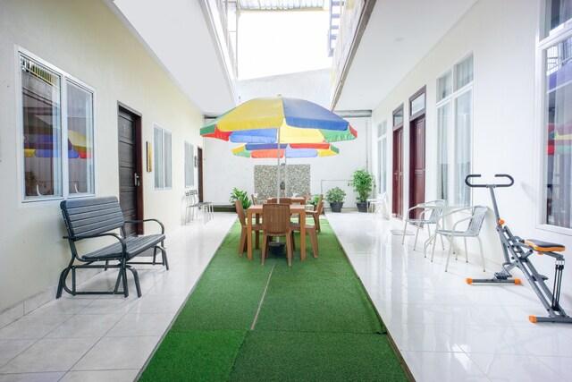 Cover Image for OYO 3139 Naya Guest House Syariah