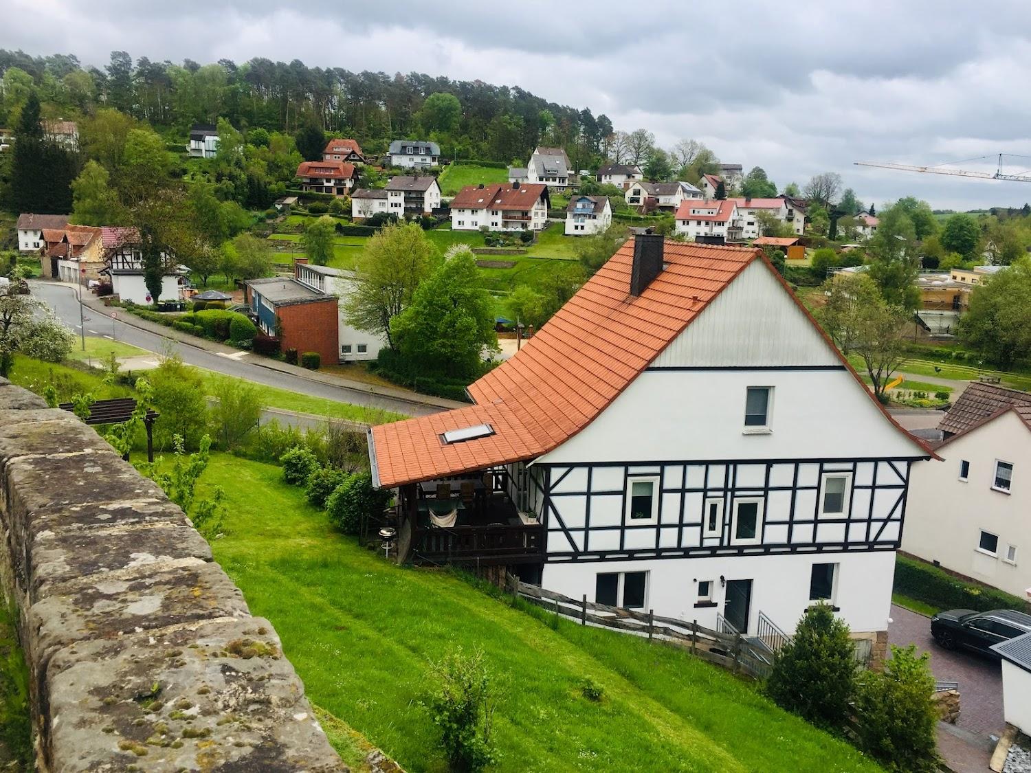 Cover Image for Hotel zum Chattenturm - Jasvir Lotz
