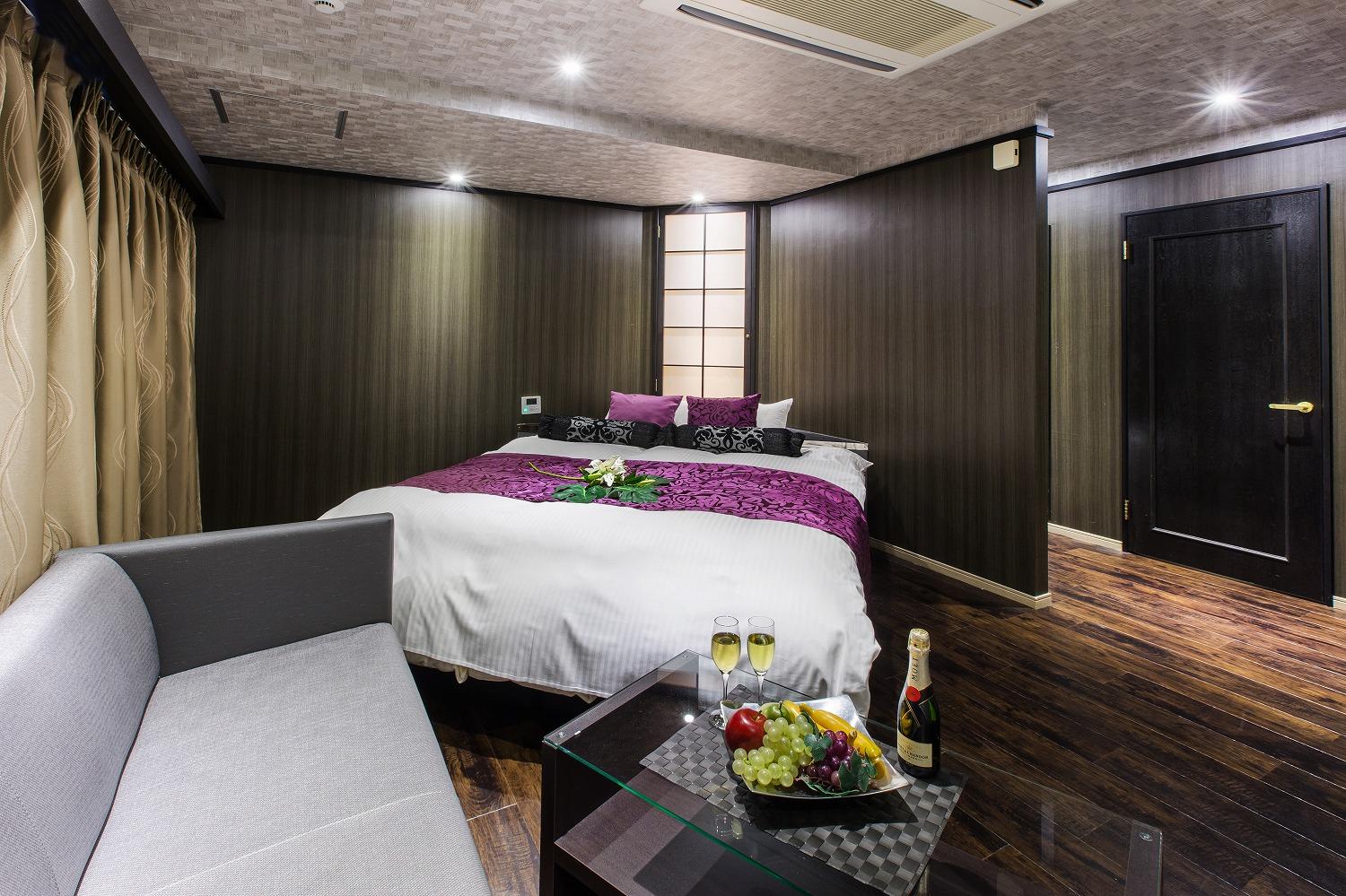 Cover Image for Hotel High Up Hiroshima