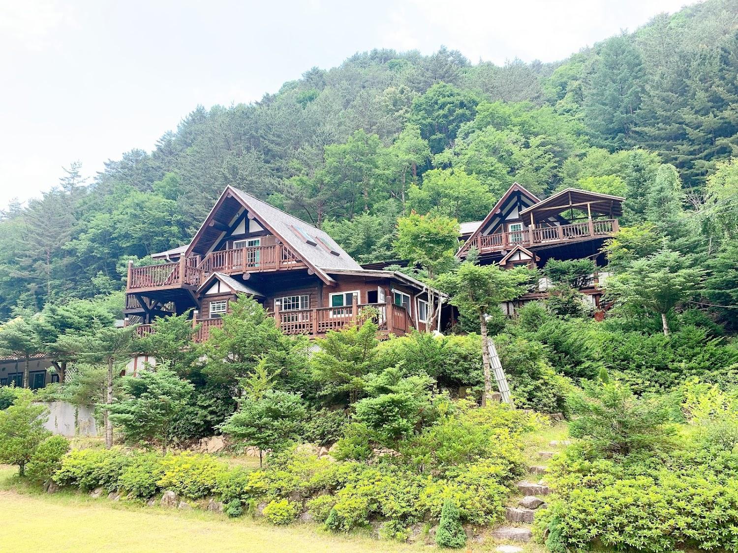 Cover Image for 리븐델펜션