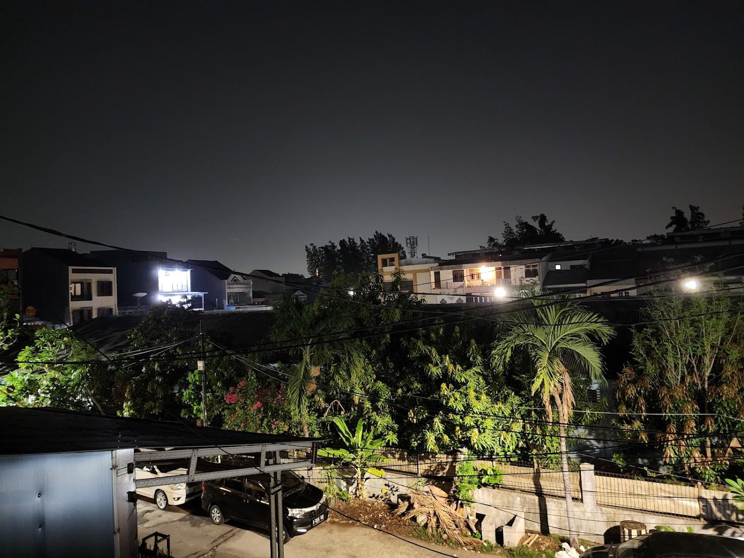 Cover Image for Koolkost Syariah near LRT Boulevard Selatan Station (Minimum Stay 30 Nights)