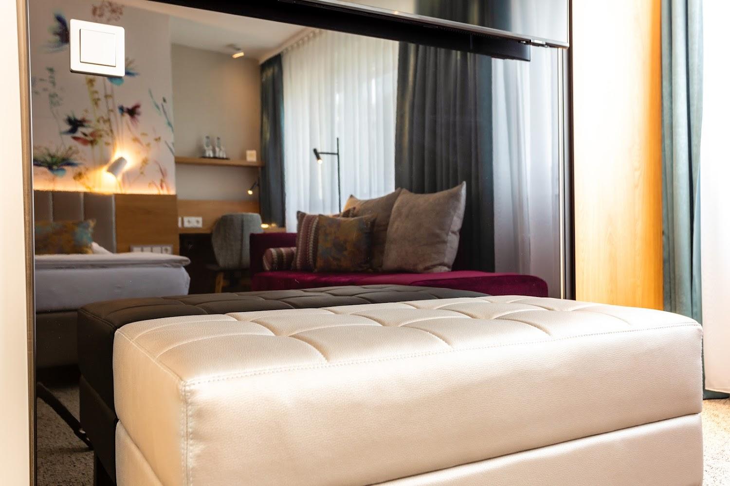 Cover Image for Hotel Boehler